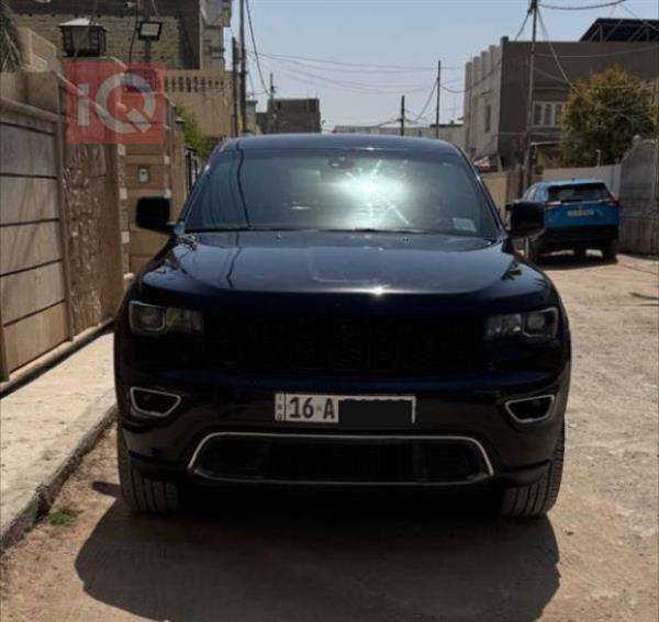 جيب جراند شيروكي 2017 للبيع في العراق - الديوانية